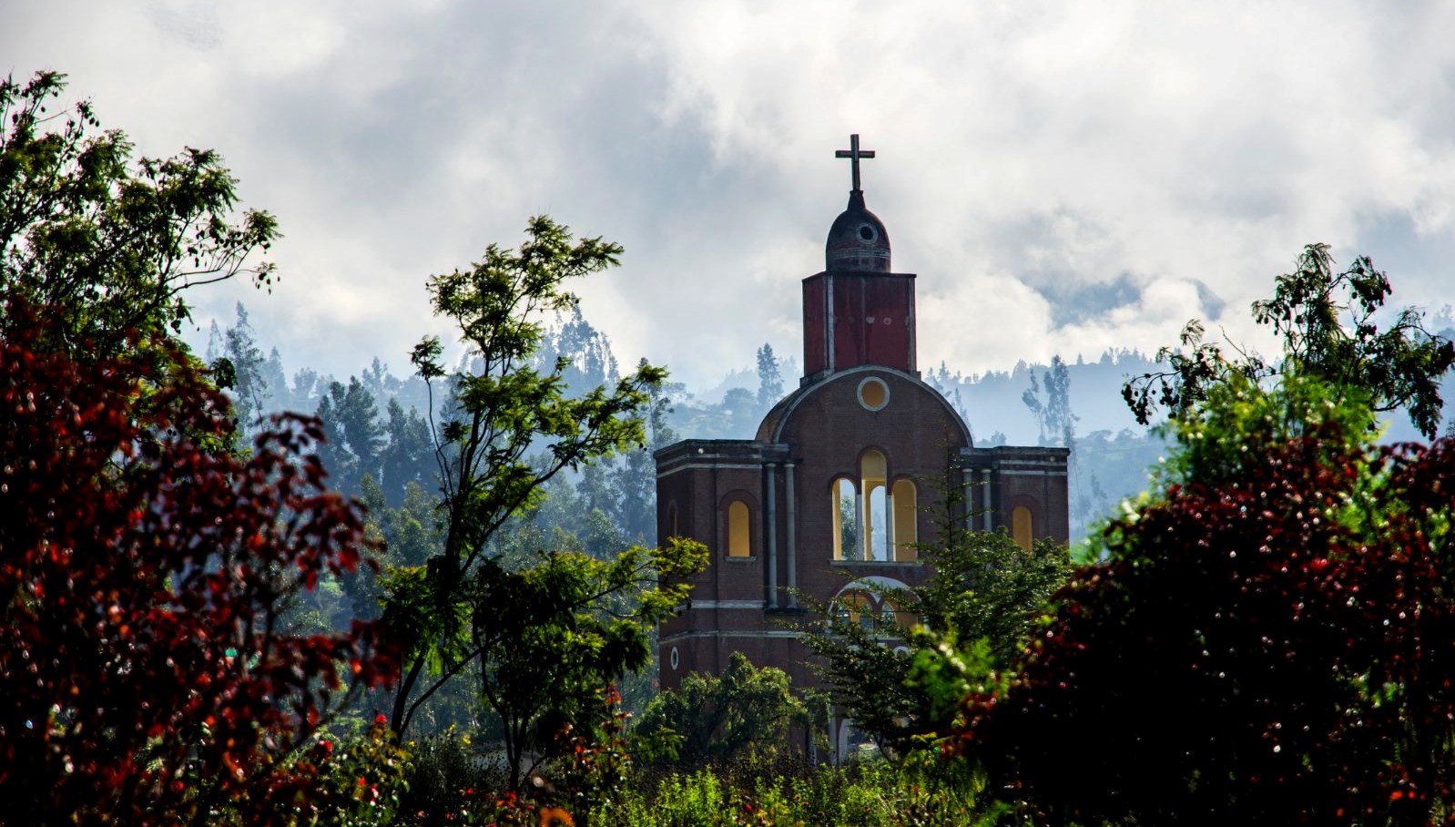 bu kasabayi bir dag yuttu uc dakikada haritadan silindi 3shE2AIM