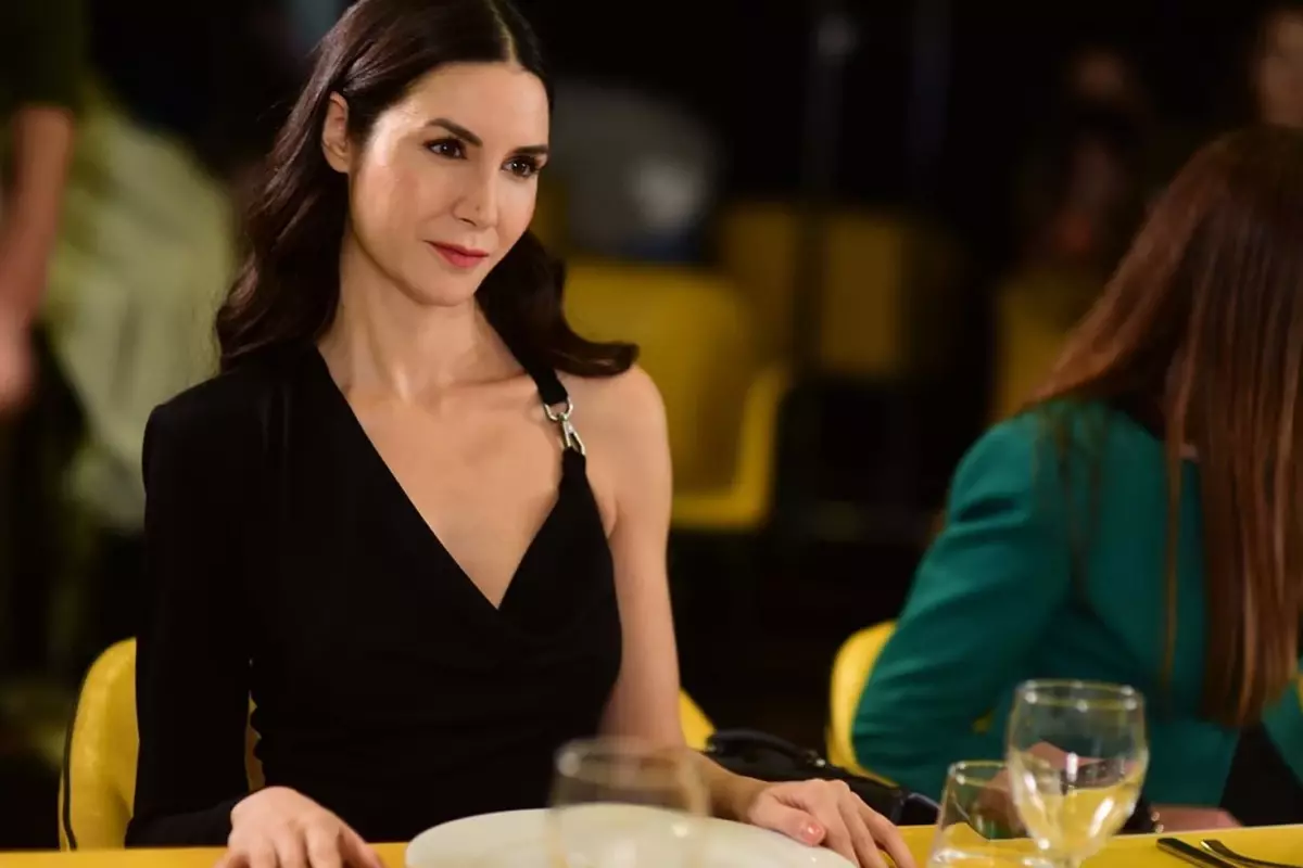 cem yilmazin eski esi ahu yagtu fenalasarak hastaneye kaldirildi GkvWXBln