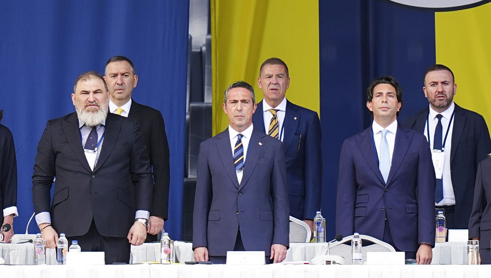 fenerbahcenin toplam borcu aciklandi gqV1uiuh