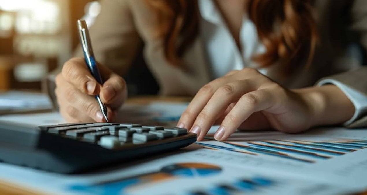 yuz binlerce kamu calisani ucretsiz izne gonderilecek dKQdiQc8