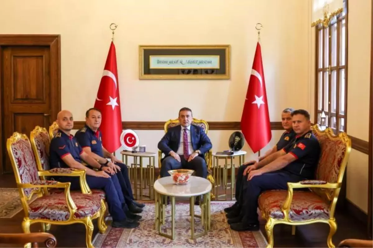 bilecik valisi itfaiye personelini agirladi dcHHk4Ua