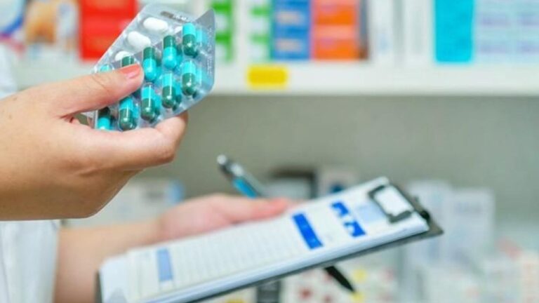 eczacilikta-yapilan-kontenjan-duzenlemesi-istihdam-icin-dogru-olabilir-kritik-donemec-basliyor-Q1u4Sf7t.jpg