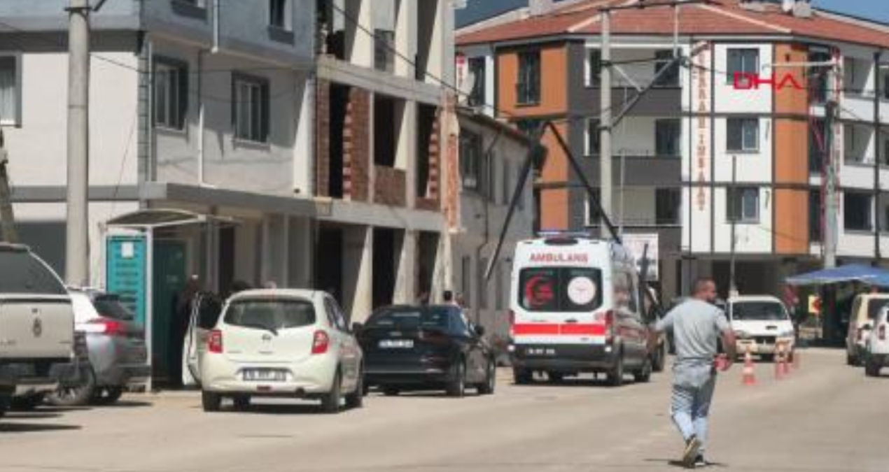 Bursa’da feci ölüm… Elektrik akımına kapılıp beton zemine düştü…