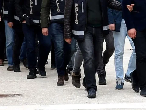 Mersinde feto operasyonu 58 gozalti 5YqnyA77